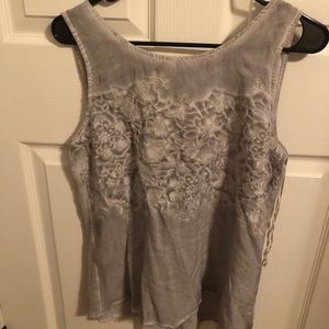 Altard State light grey top with floral accent